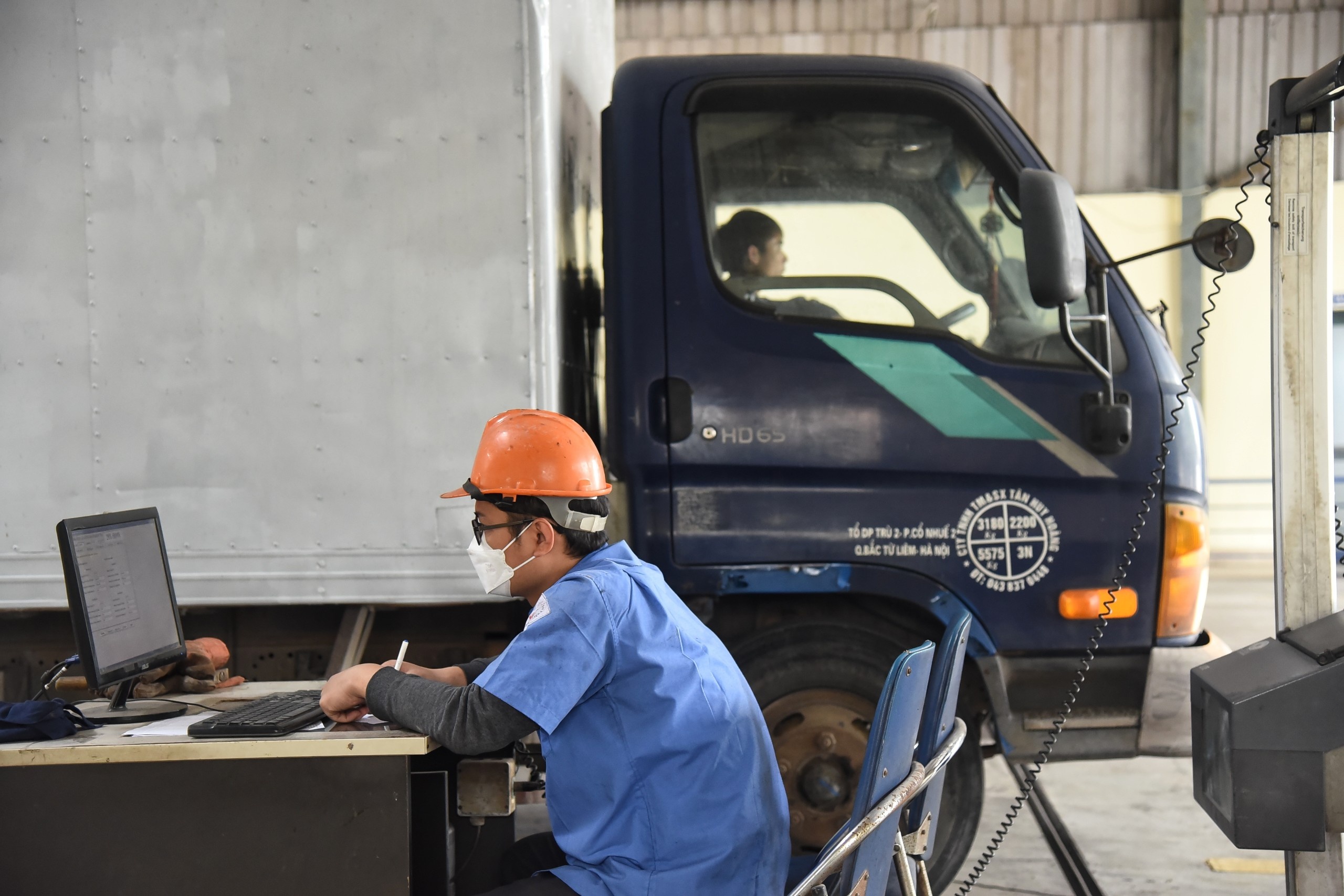 Khung hoang dang kiem anh 7