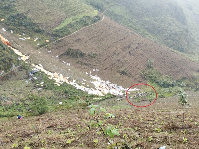 xe lao xuong vuc anh 1