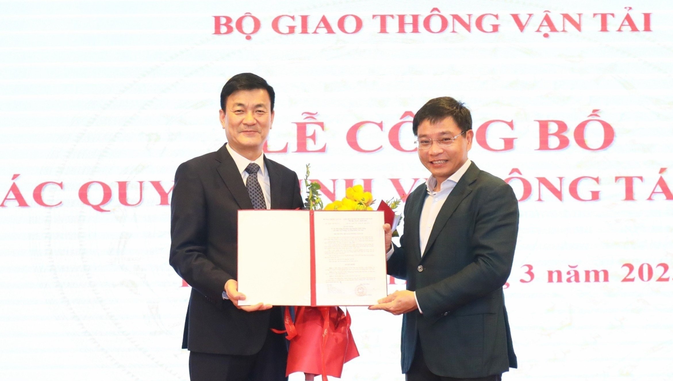 Ong Nguyen Chien Thang duoc dieu lam Cuc truong Dang kiem Viet Nam hinh anh