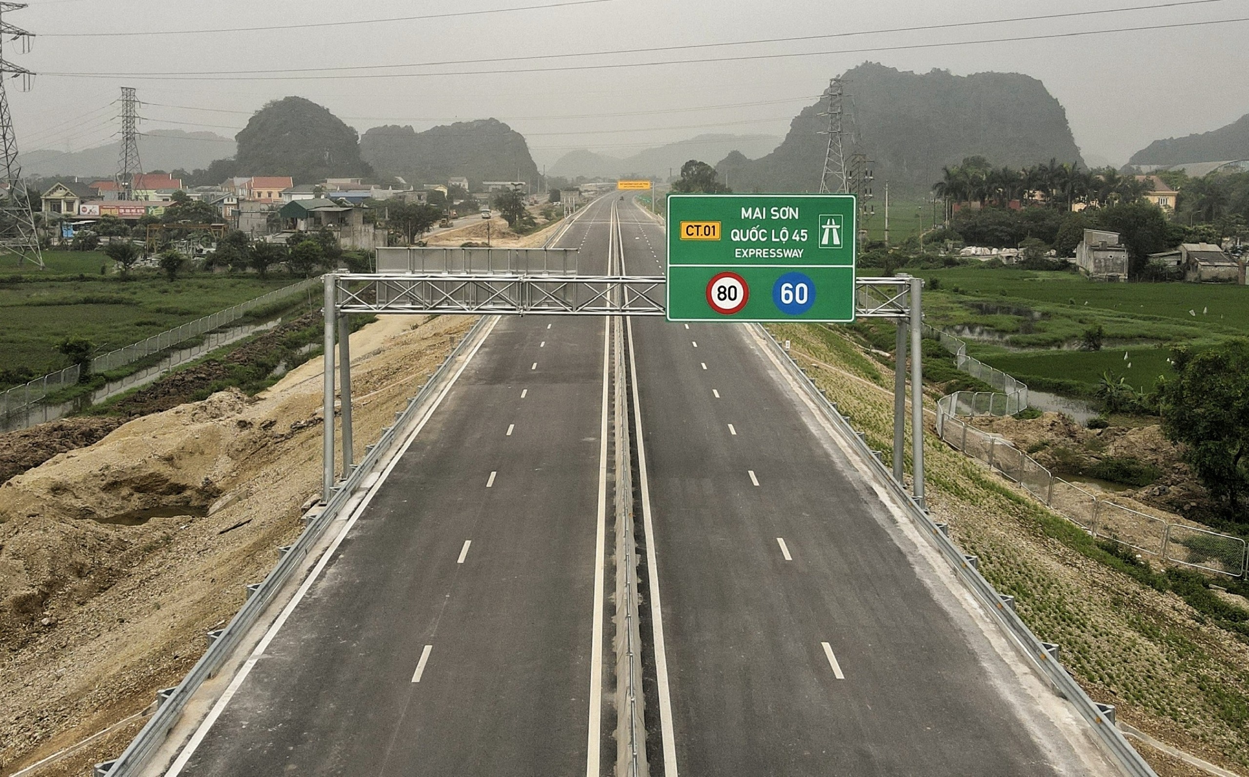 De xuat mo rong 18 doan tuyen cao toc Bac Nam tu 4 lan xe len 6 lan xe hinh anh