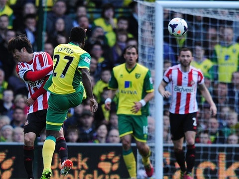 Norwich City 2-0 Sunderland: Sieu pham na dai bac hinh anh