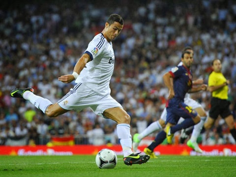 10 sieu pham cua Cristiano Ronaldo truoc tran sieu kinh dien hinh anh