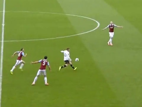 Rooney ghi ban dep nhat vong 31 NH Anh hinh anh