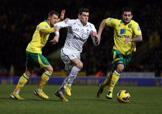 Ban thang vao luoi Norwich City cua Gareth Bale hinh anh