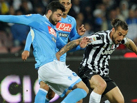 Napoli 2-0 Juventus: Cu soc lon hinh anh