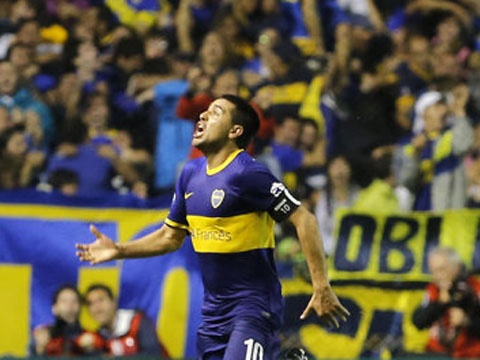 Riquelme ghi sieu pham trong tran cau sieu kinh dien hinh anh