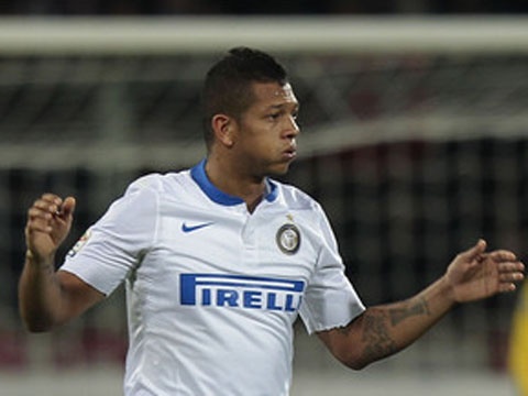 Sao Inter Milan chuyen ve nhu dat cho doi phuong ghi ban hinh anh