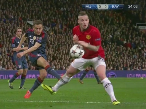 Trong tai bo qua 2 qua phat penalty M.U hinh anh