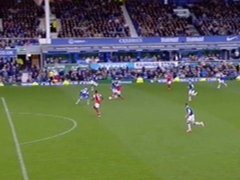 Tinh huong viet vi gay tranh cai cua Sanogo hinh anh