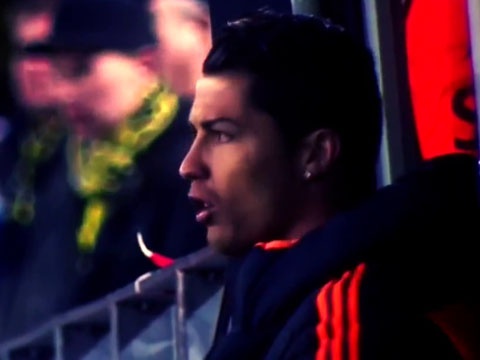 Ronaldo noi dien vi man trinh dien cua dong doi hinh anh