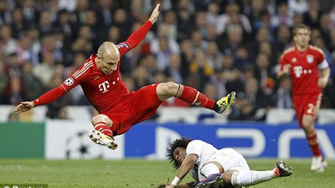 Muốn vượt qua vòng bán kết, Real phải bước qua được Bayern.