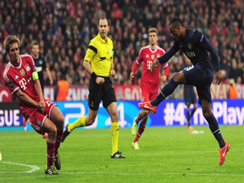 Sieu pham cua Evra dan dau ban thang dep nhat tuan hinh anh