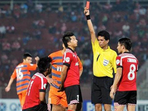 HLV Van Sy noi gi ve nghi an ban do cua hoc tro? hinh anh