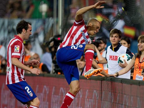 Atletico Madrid 2-0 Elche: Diego Costa tro lai hinh anh