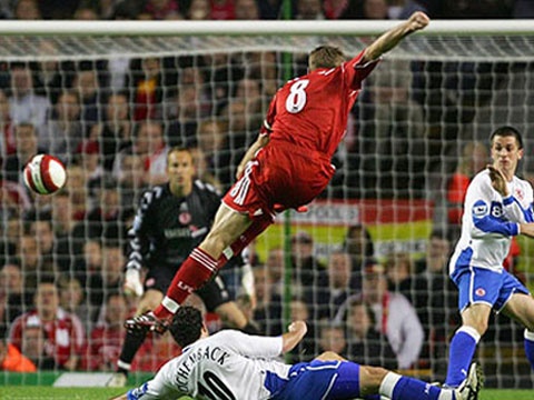 Nhung ban thang dep nhat su nghiep cua Steven Gerrard hinh anh