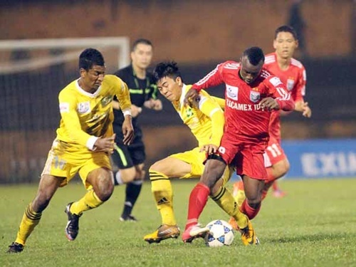 Nghe An 0-2 Binh Duong: Chiem ngoi dau bang hinh anh