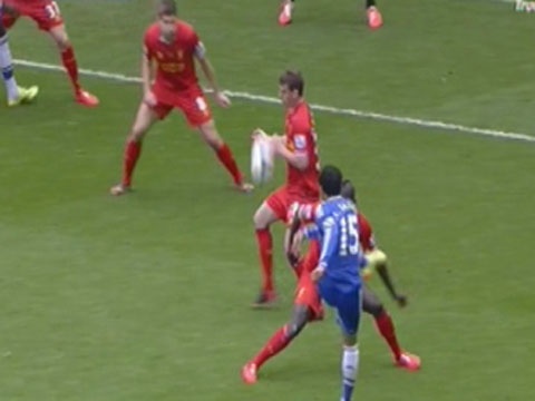 Tinh huong trong tai bo qua 11 m cho Chelsea hinh anh