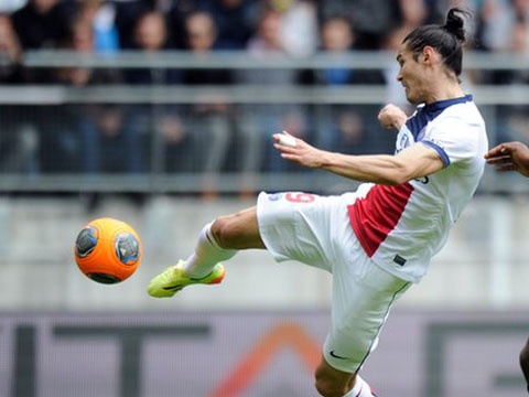 Sieu pham cua Cavani an tuong nhat vong 35 Ligue 1 hinh anh