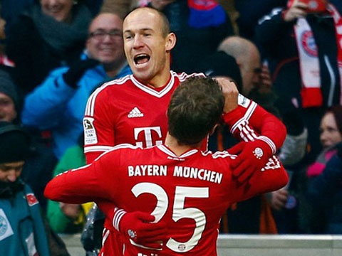 Robben ghi ban dep nhat vong 32 Bundesliga hinh anh