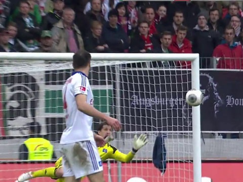 Top 5 pha cuu thua xuat than vong 32 Bundesliga hinh anh