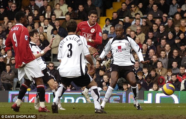 Ban thang vao luoi Fullham mua giai 2006/07 hinh anh