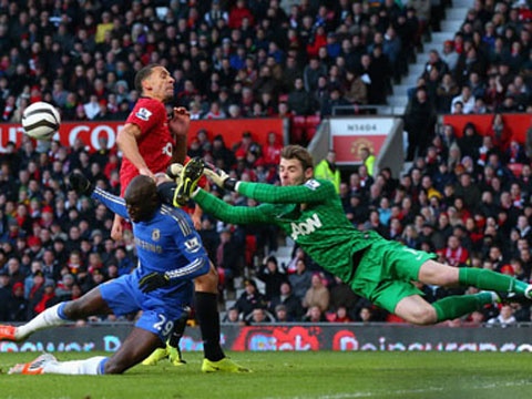 Nhung pha cuu thua hay nhat mua giai cua De Gea hinh anh