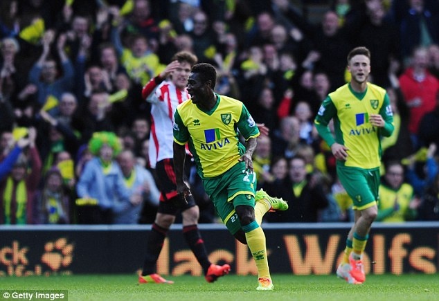 Alexander Tettey ghi ban vao luoi Sunderland vong 31 hinh anh
