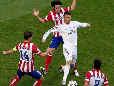 Man trinh dien day cam xuc cua Ronaldo truoc Atletico Madrid hinh anh