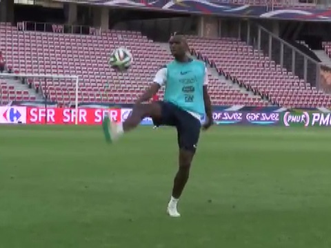Pogba tro tai tang bong ky thuat hinh anh