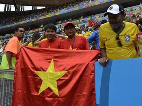 Phong su VTV: La co do sao vang tren khan dai World Cup hinh anh