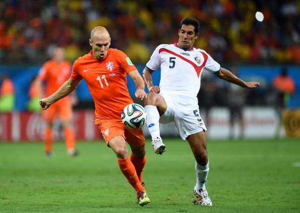 Ha Lan gianh chien thang sau loat penalty can nao hinh anh