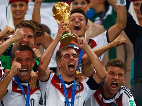 Khoanh khac nang cup vang sau 24 nam cua tuyen Duc hinh anh