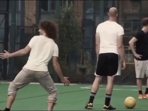 Tran cau sieu tuong cua sao freestyle hinh anh