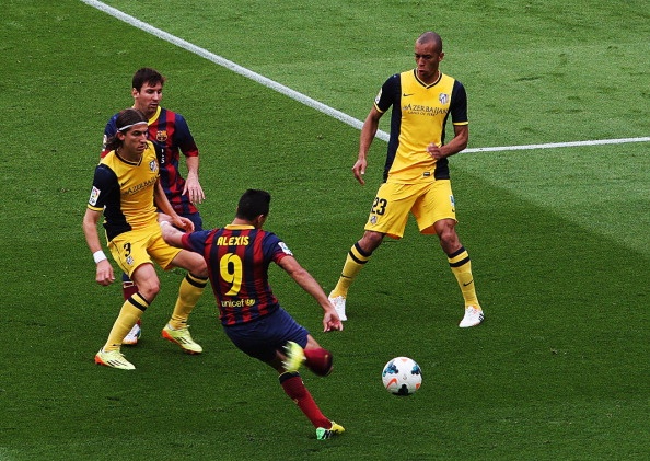 Man trinh dien an tuong mua giai vua qua cua Alexis Sanchez hinh anh