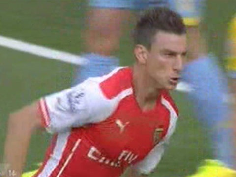 Koscielny danh dau san bang ty so cho Arsenal hinh anh
