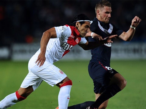 Monaco thua dau Bordeaux khi chiu 3 qua 11 m hinh anh