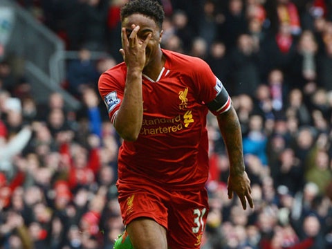 Sterling dem bong gon gang mo ty so cho Liverpool hinh anh