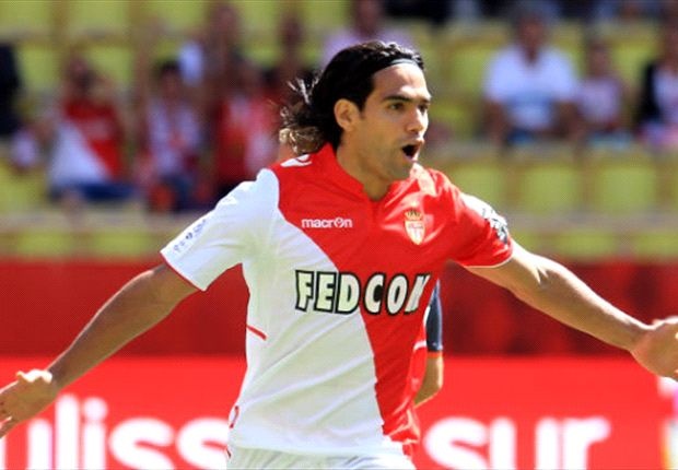 Nhung pha bong an tuong cua Falcao truoc khi den M.U hinh anh