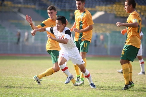 Tinh huong sut hut bong cua Thanh Tung hinh anh