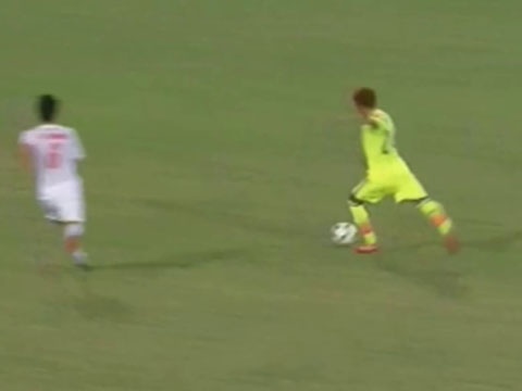 Pha sut xa Yosuke khien thu thanh Minh Toan bo tay hinh anh