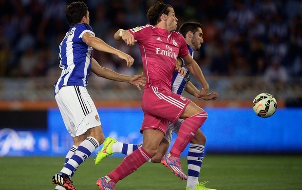 Nhung pha lam xiec tren san co the gioi tuan qua hinh anh