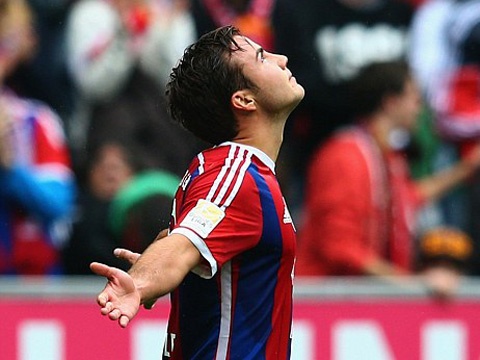 Ban thang dep nhat vong 3 Bundesliga cua Gotze hinh anh