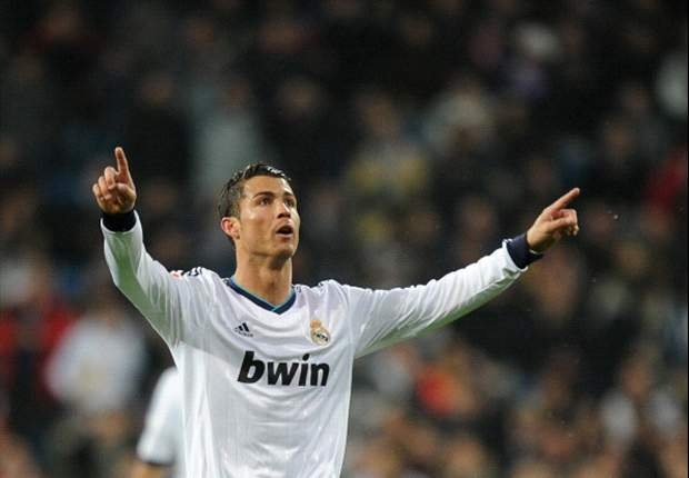 Ronaldo dut diem hoan tat cu hattrick hinh anh