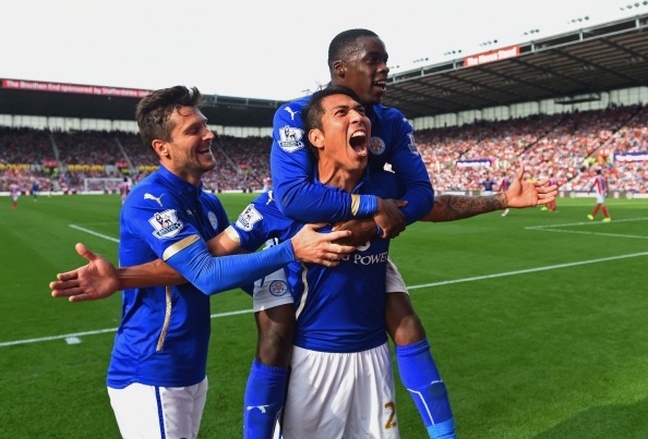 Ulloa danh dau dang cap rut ngan ty so cho Leicester hinh anh