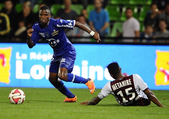 Chiem nguong pha bat volley dep nhat vong 6 Ligue 1 hinh anh