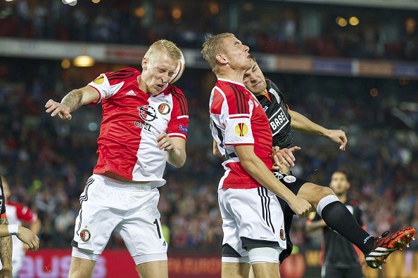 Pha nem bien ghi ban kho tin trong lich su bong da hinh anh