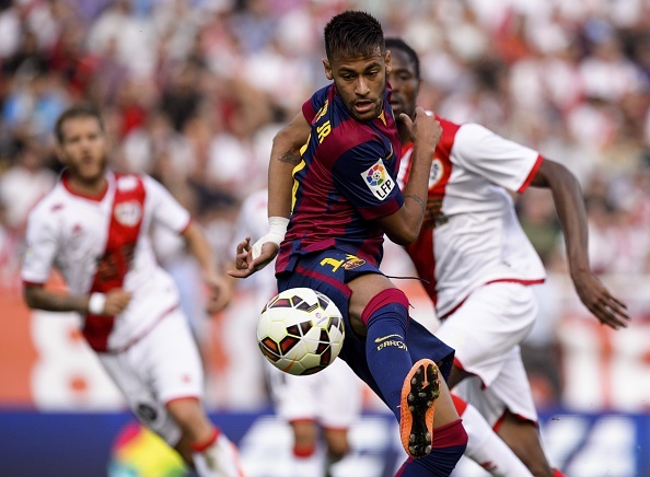 Neymar noi buoc Messi lap cong cho Barca hinh anh