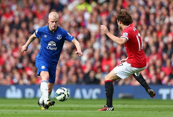 Naismith danh dau can thanh ha guc De Gea hinh anh