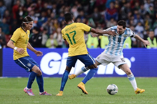 Highlights Brazil 2-0 Argentina: Cu dup cua Diego Tardelli hinh anh