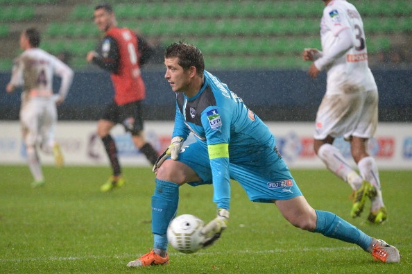 Pha cuu thua an tuong vong 10 Ligue 1 hinh anh